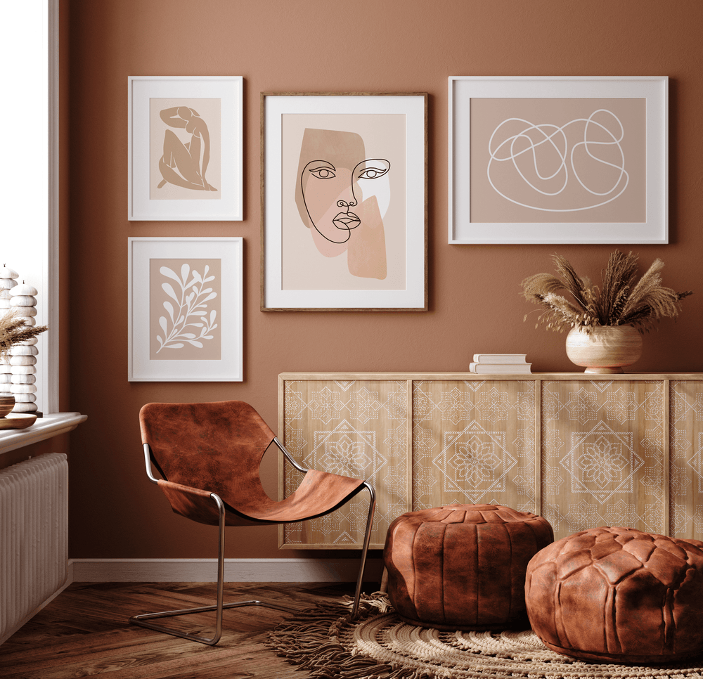 Conjunto de cuadros para decoración de salón en tonos beige