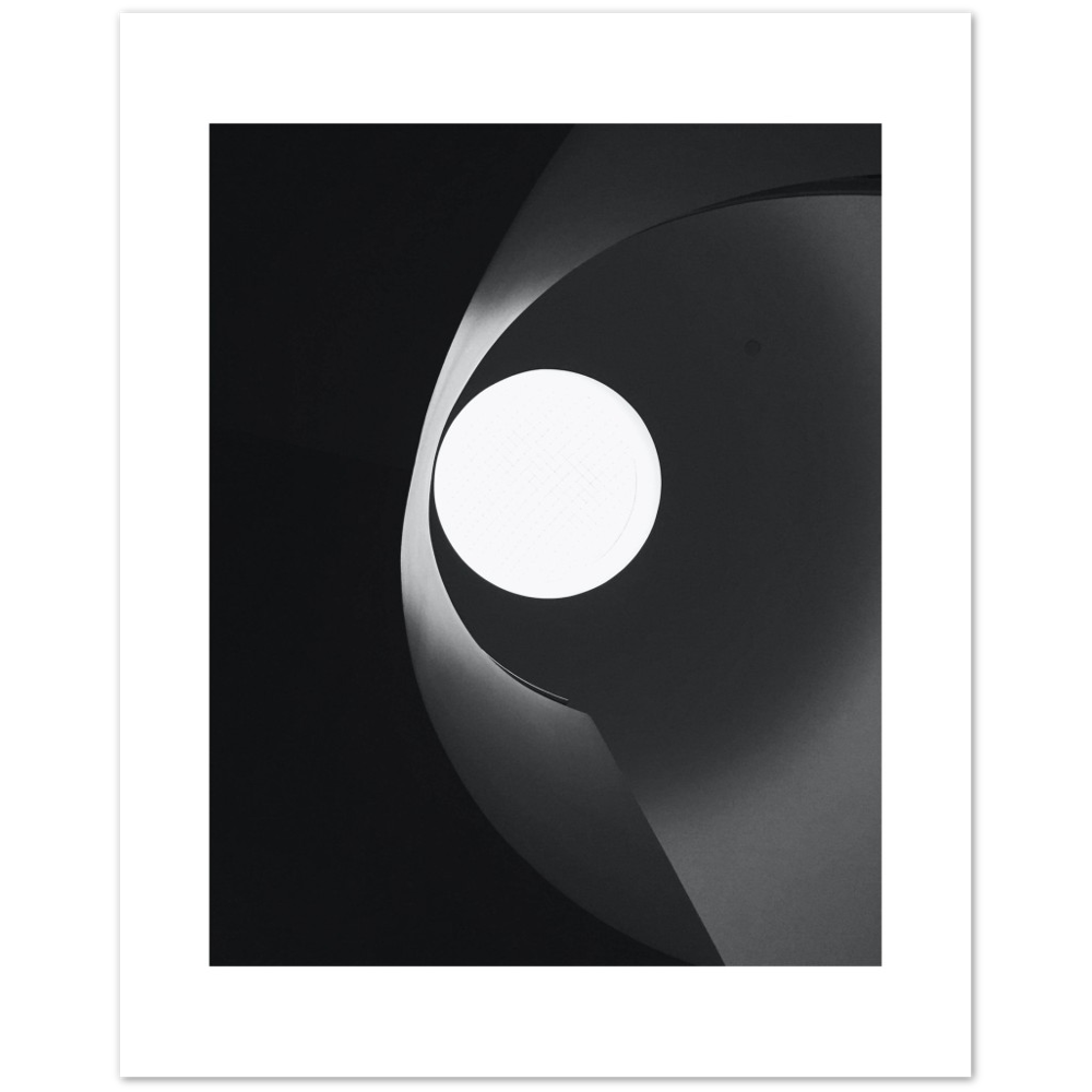 LIGHT HOLE