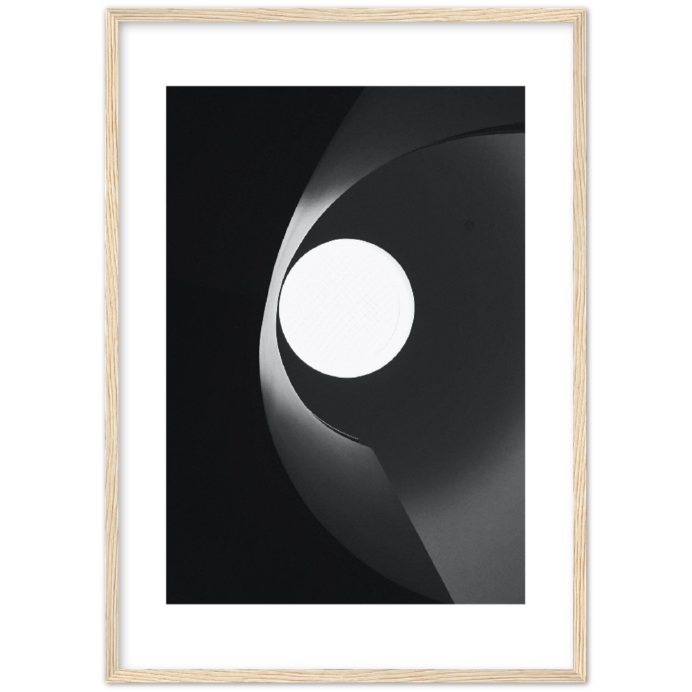 LIGHT HOLE