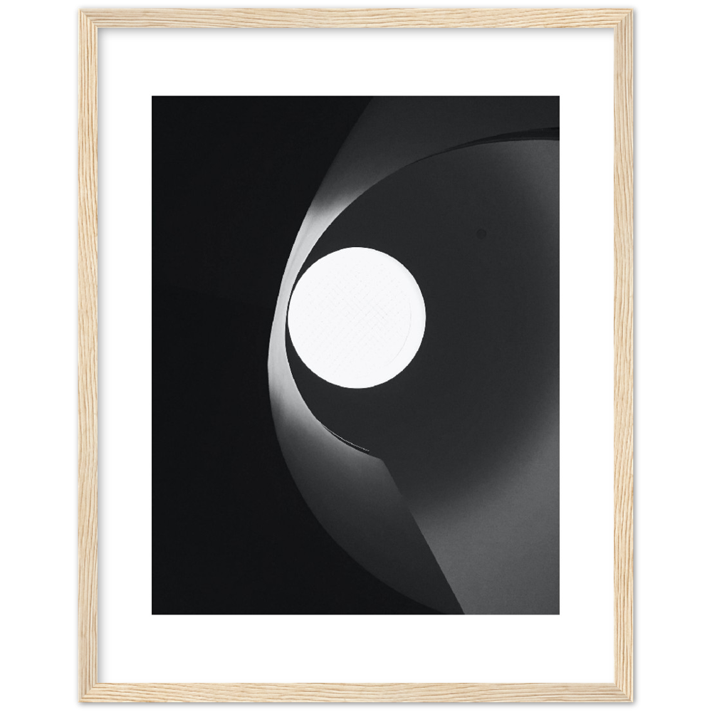 LIGHT HOLE